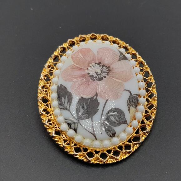 Vintage Hand Painted Porcelain Brooch, Pink Flower, 2 1/8", 1960s - Picture 3 of 11